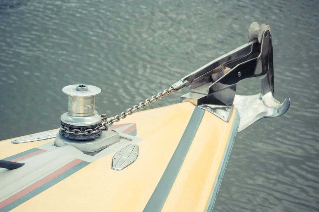 Mastering Anchoring Techniques with the Tide: A Guide for Boaters